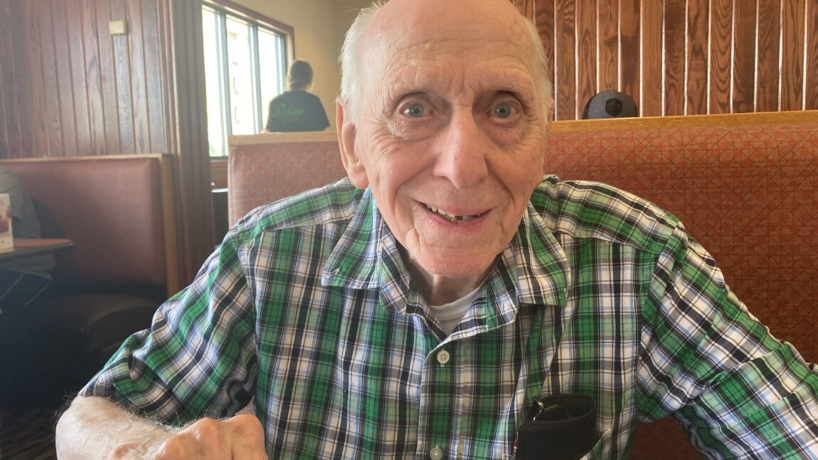 Kenneth Van 11/12/2025